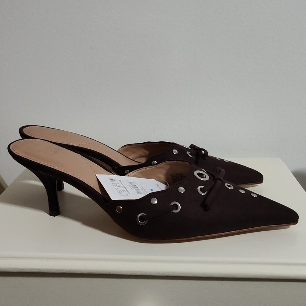 Time and Tru brown faux suede mules with kitten heels, NWTs, size 8 - Picture 3 of 5